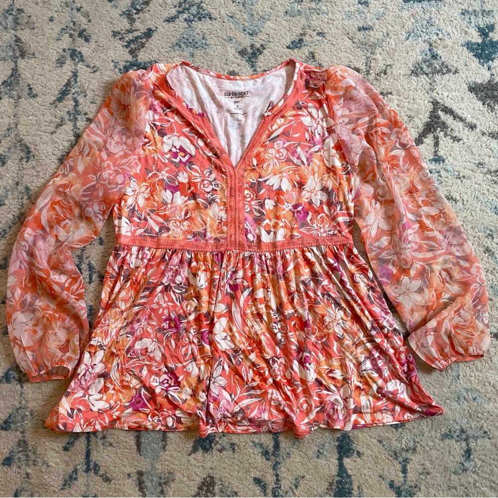 Torrid Super Soft Women's 2 Floral Balloon Chiffon Sleeve Top